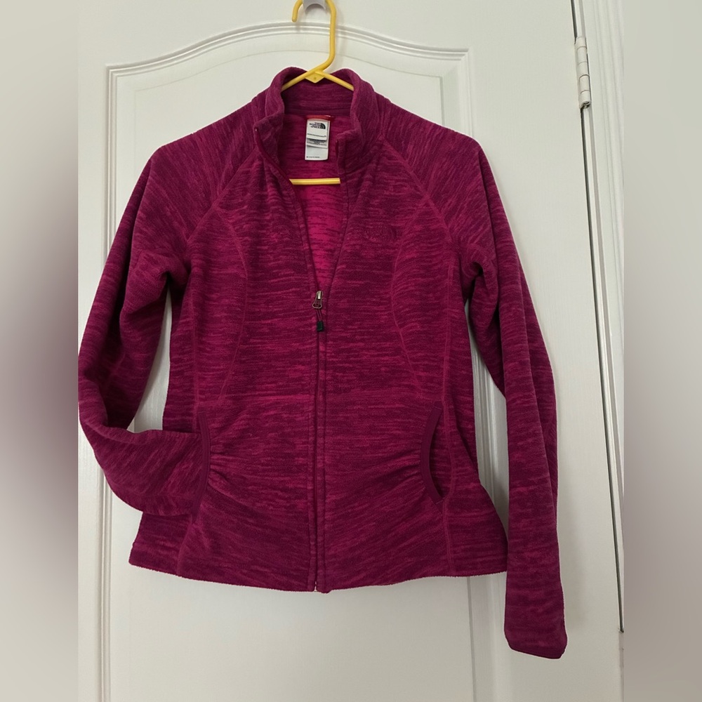 Northface women’s berry fleece jacket XS